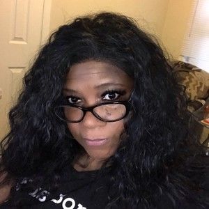 Meet your Posher, Annette